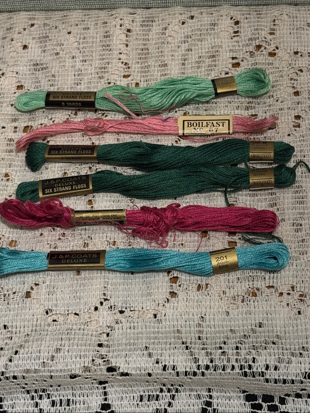 Multiple Embroidery Thread -Multicolor - Picture 7 of 16